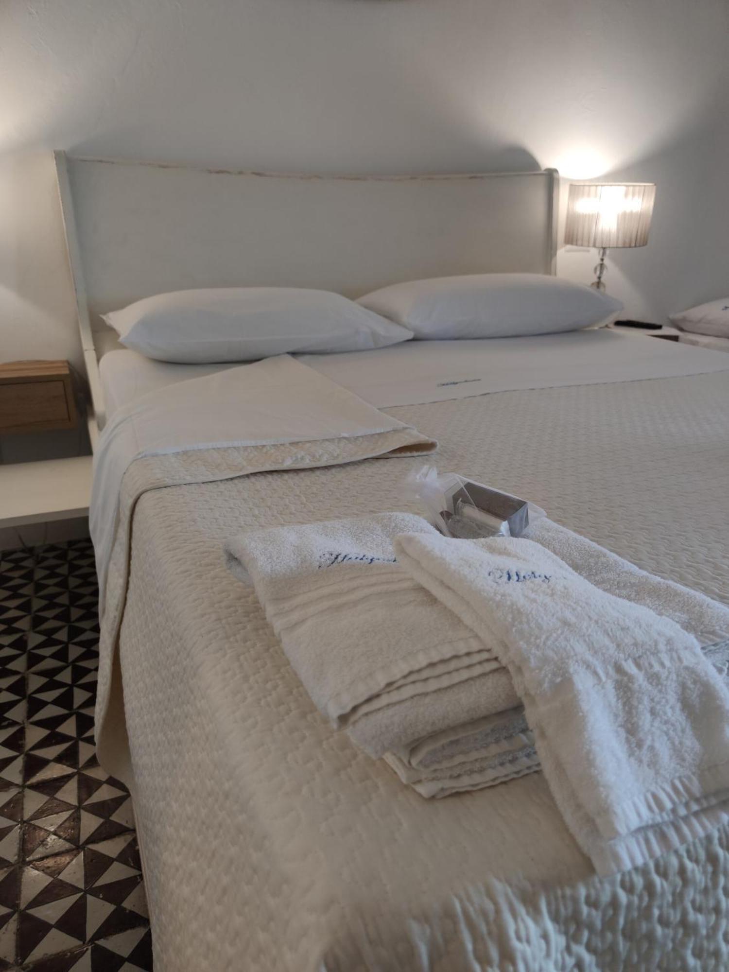 Halgoduria Hotel Santa Marina Salina Værelse billede