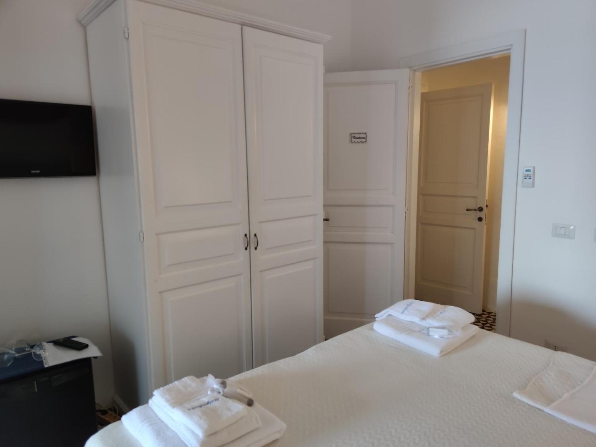 Halgoduria Hotel Santa Marina Salina Værelse billede